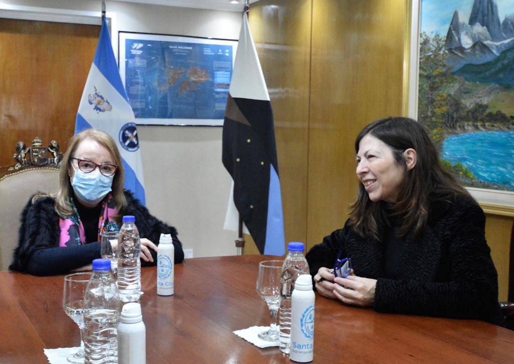 Alicia Kirchner recibió a Silvina Batakis en su último día como ministro de economía de la nación - Foto: Prensa Gobierno