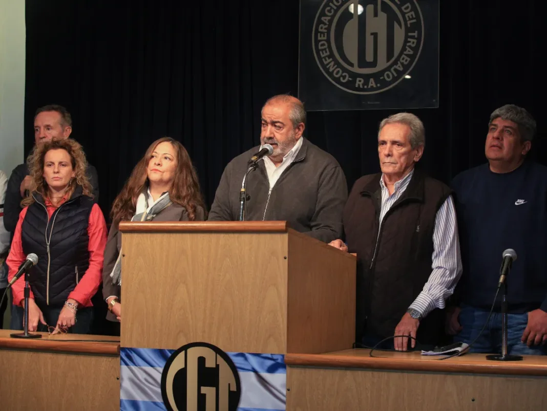 El cotitular de la CGT, Héctor Daer - Foto: NA