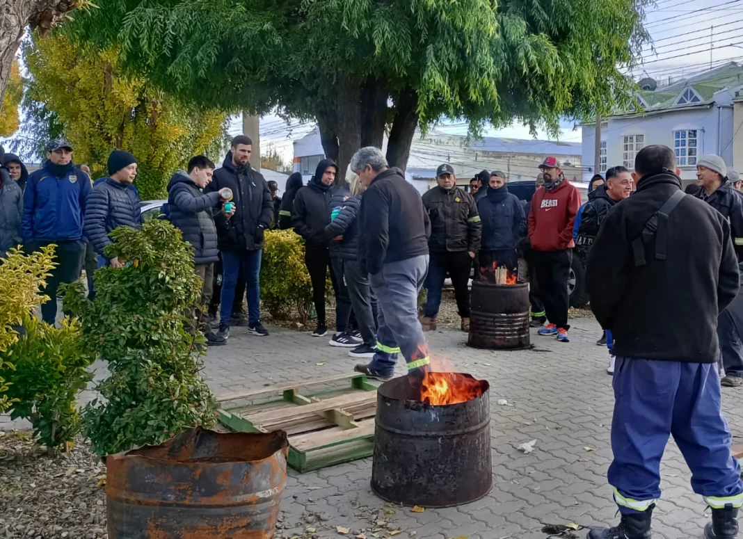 Trabajadores viales rechazan oferta salarial y anuncian medidas de acción directa