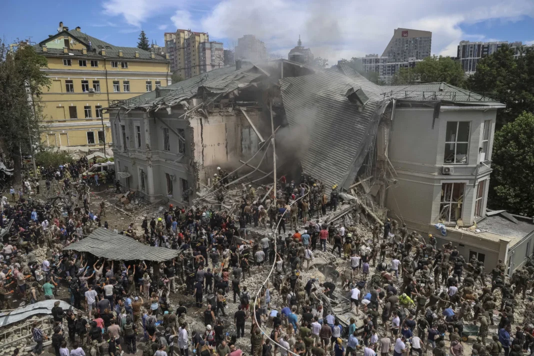 Zelenski promete represalias tras devastador ataque Ruso en Kiev - Foto: NA