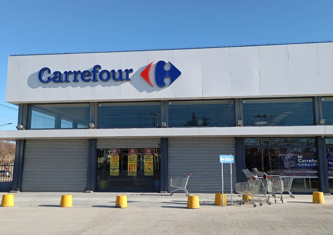 Clausuran sucursal de Carrefour en Caleta Olivia por presencia de roedores