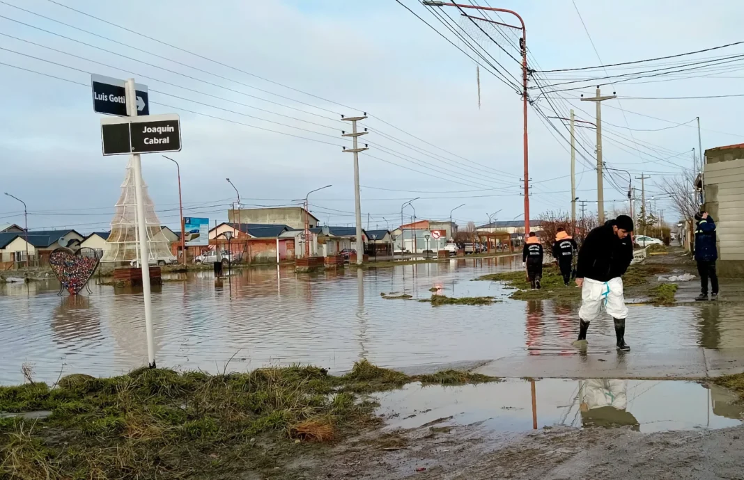 Gobierno provincial colaborará con municipio de Río Gallegos por inundaciones