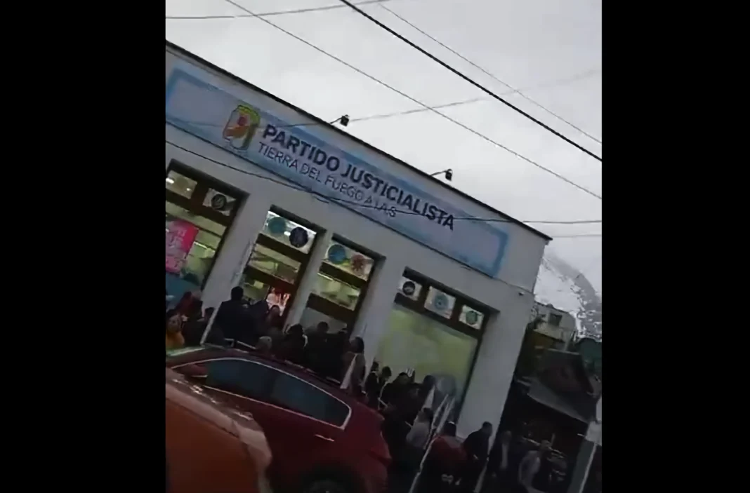 Tierra del Fuego: disparos en acto del PJ y detenciones en Tolhuin