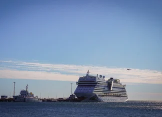 El crucero AIDAsol llega a Puerto Madryn con 1.780 pasajeros a bordo