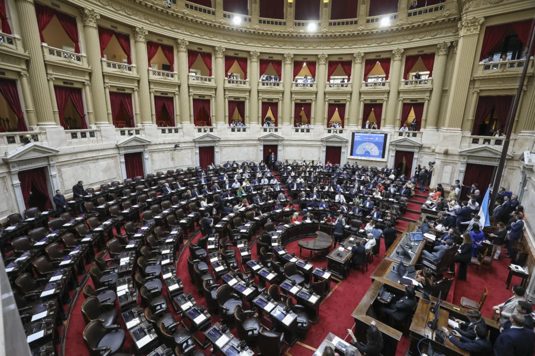 El Congreso busca aprobar el juicio en ausencia y la Ley de Ficha Limpia en la última sesión del año - Foto: Prensa Cámara de Diputados