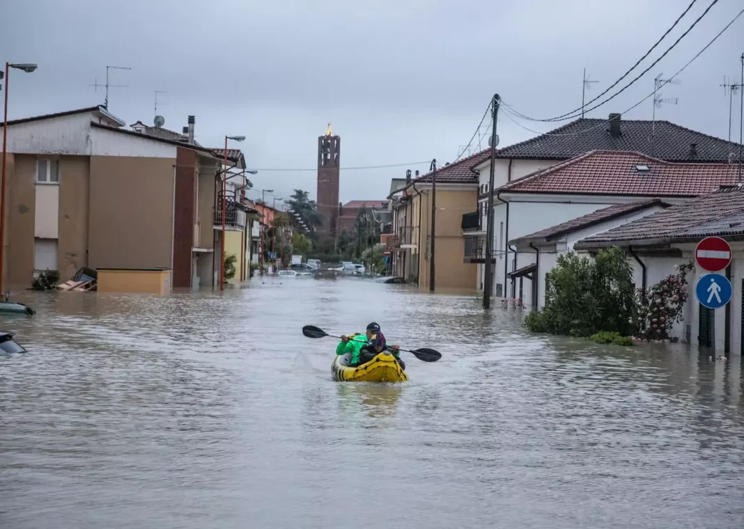 Inundaciones en Sicilia: intensas lluvias paralizan la región noreste