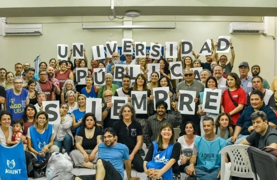 Marcha federal de universidades del sur patagónico en Comodoro Rivadavia